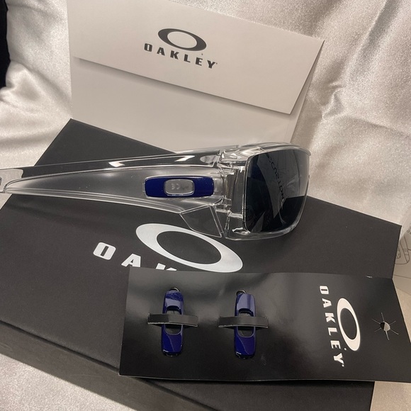 LAST ONE!! CUSTOM BATWOLF OAKLEYS - Picture 9 of 9